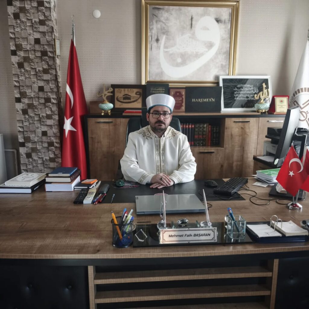 Bozova Müftülüğü Teşekkür ve Bayram Mesajı Yayınladı